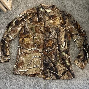 Camouflage women’s heavy button up